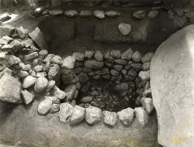 Early Helladic grave.