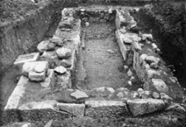 Τemple Β: view of the pronaos.