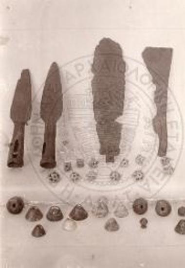 Ευρήματα τάφων Κάτω Γουμενίσης.