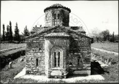 Κιρκιζάτες Άρτας. Η ανατολική πλευρά του Αγ. Νικολάου της Ροδιάς μετά τας εργασίας αναστηλώσεως.