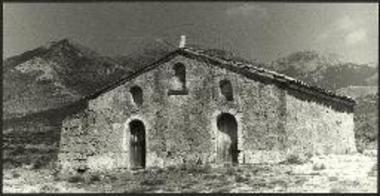 Πραστείον, δίδυμος ναός Αγίων Σπυρίδωνος και Βασιλείου.