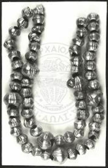 Χρυσό περιδέραιο.