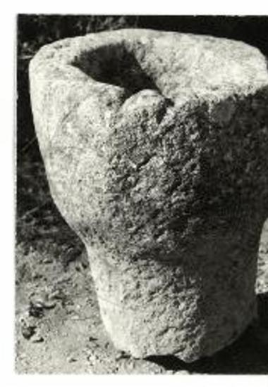 Λίθινη γούρνα.