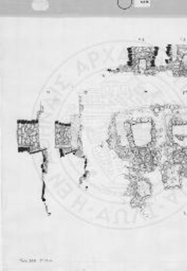 Κάτοψη και τομές των παράπλευρων τάφων 10 και 11.