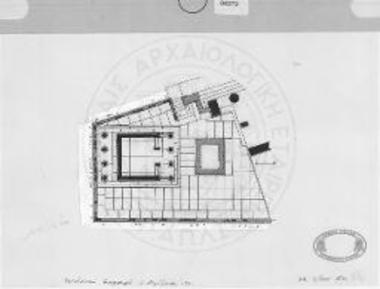 Κάτοψη του ναού, του τεμένους και του θωρακίου με δήλωση των θέσεων των υπολειμμάτων του γλυπτού διακόσμου κατά W. B. Dinsmoor (AJA 1930).