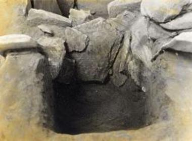 Early Helladic grave.