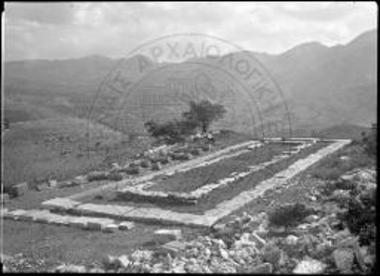 Άποψις των αποκαλυφθέντων εδαφών κατασκευής του ναού από ΒΔ.