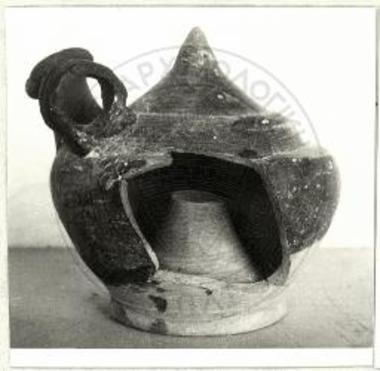 Νεκυομαντείον Αχέροντος. Ρητοειδής ασκός.