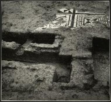 Το αποχετευτικό σύστημα της δεξαμενής από Βορρά.