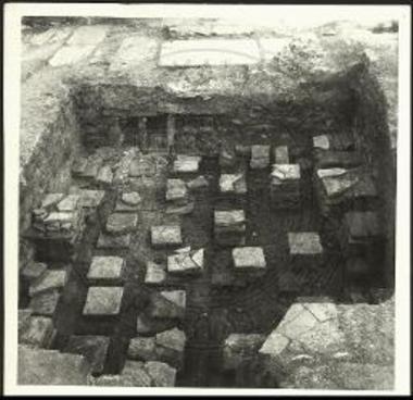 Υπόκαυστον θαλάμου του βαλανείου της Σάμης.