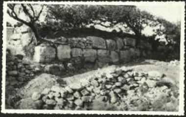 Μεσομινωική οικία