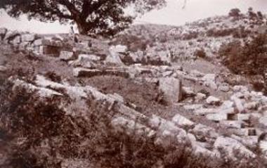 The eastern side of Megaron.