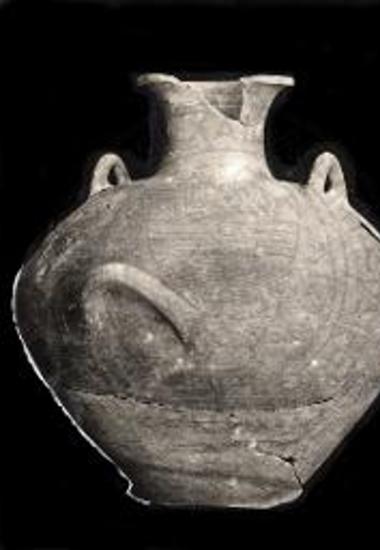 Νεκροταφείο θαλαμοειδών τάφων, μέγας υστερομυκηναϊκός τετράωτος αμφορεύς.