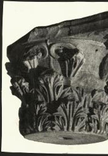 Κορινθιακόν κιονόκρανον, ευρεθέν νοτιοδυτικώς του οκταγώνου Θεσσαλονίκης.