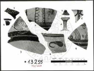 Νοτιοδυτική Συνοικία, Μεσαίος Δρομίσκος, επίχωση τέρματος με καμένες πλίθες.