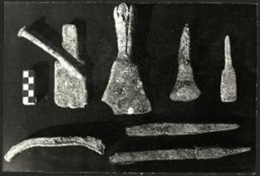 Νεκυομαντείον Αχέροντος. Σιδηρά εργαλεία, ξέστρα, βελόνια.