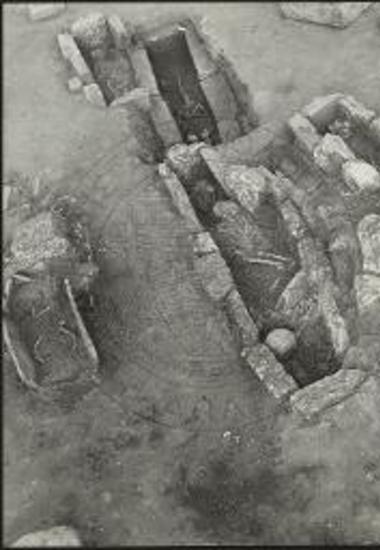 Άβδηρα. Τάφοι εκ του χώρου της πύλης.