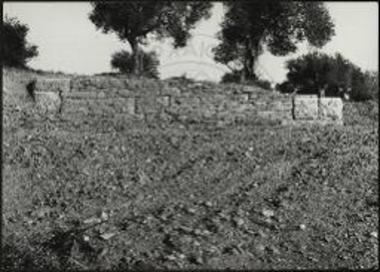 Μαρώνεια. Ο πύργος Γ του δυτικού σκέλους του περιβόλου της πόλεως.