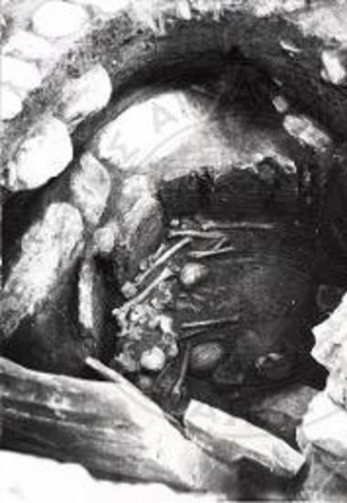 Ταφικά κατάλοιπα.