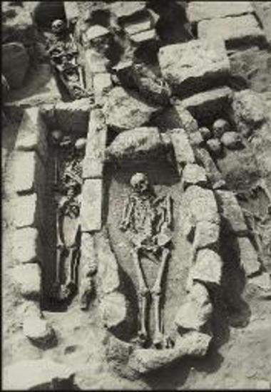 Άβδηρα. Τομέας μουσείου. Τρείς κιβωτιόσχημοι τάφοι.