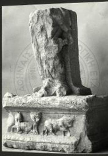 Αγαλμάτιον γυναικός.