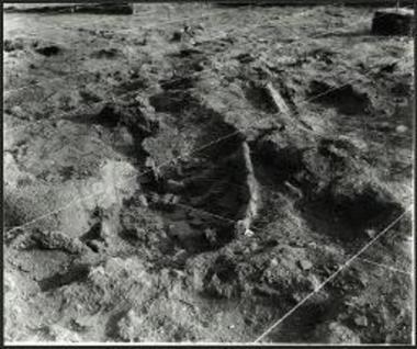 Κτίριο 4, Χώρος Β. Πήλινη λεκανόσχημη κατασκευή.