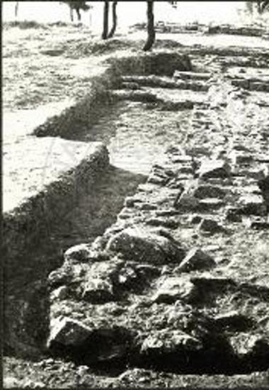 Μεσημβρία. Νοτία πλευρά των ανατολικώς του Νέου Πύργου αποκαλυπτομένων κτισμάτων, από Ανατολών.