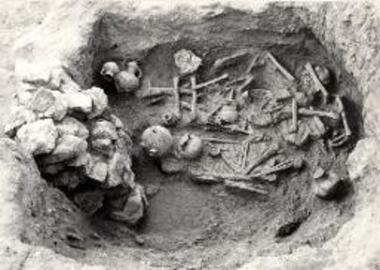 Περατή. Το νεκροταφείον. Τάφος 92. Θάλαμος.