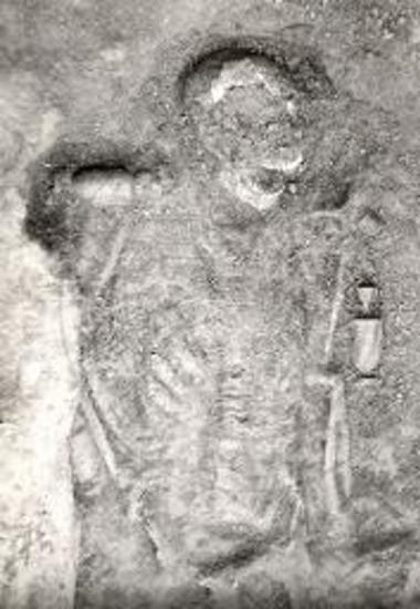 Σκελετός και κτερίσματα