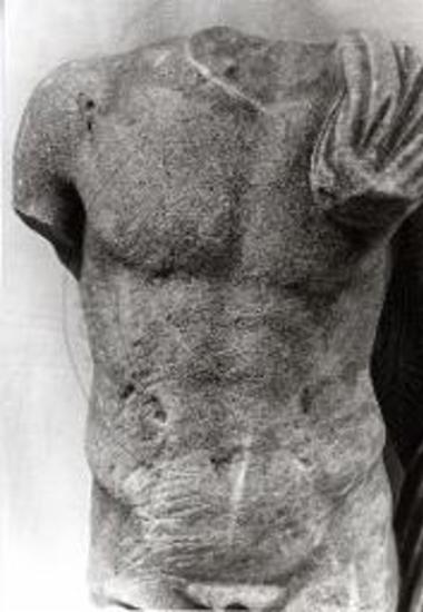 Άγαλμα ανδρός