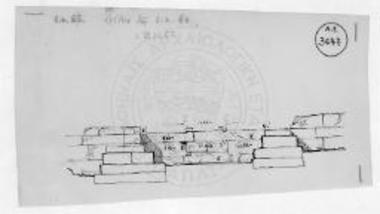 Εξωτερική όψις του θεμελίου της προστάσεως Β1-Β2 μετά του θεμελίου του μεταγενεστέρου προπύλου.