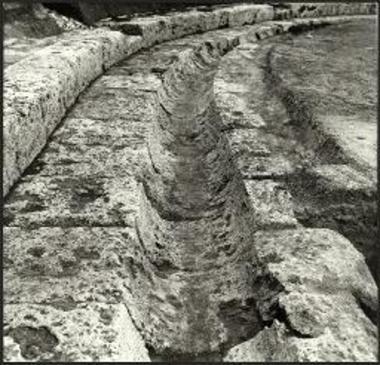 Το ρείθρο της ορχήστρας.