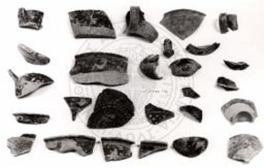 Θραύσματα ελληνιστικών αγγείων από τη δοκιμαστική τομή του χώρου 4.