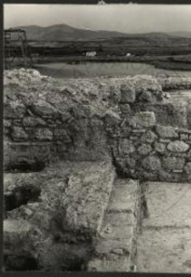 Βαθμίς προ της κόγχης του βήματος. Νότιον άκρον (άποψις εκ Β).