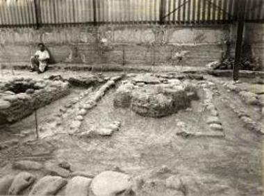 Πρωτοελλαδικός τάφος.