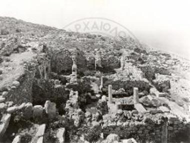 Agora, private houses.