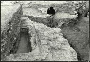 Δεξαμενή ανατολικώς της κόγχης (από Α).