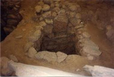 Πρωτοελλαδικός τάφος.