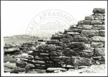 Εμπορικός λιμήν. Δυτικός τοίχος καταστήματος VII μετά τις στερεωτικές εργασίες.
