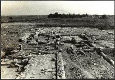 Πέλλα. Τομέας υπόστυλου δωματίου. Υπόστυλο δωμάτιο ανατολικά της πισίνας.