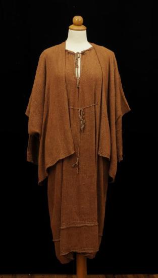 Φόρεμα με πανωφόρι Εύας Σικελιανού