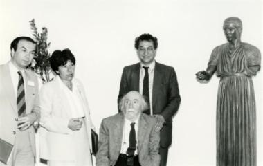 Ο Γιάννης Τσαρούχης με τον Περικλή Νεάρχου και τον Δημήτρη Τσίτουρα στους Δελφούς