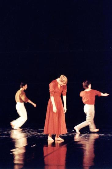 Στιγμιότυπα από χορευτικές παραστάσεις στο Αρχαίο Στάδιο των Δελφών, 1989