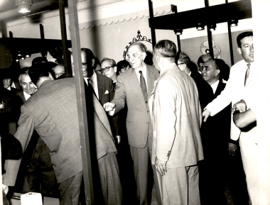 Επισκέψεις Επισήμων σε Περίπτερα 30η ΔΕΘ 1965:Φωτογραφία 3
