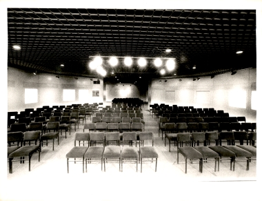 Αίθουσα Αιμίλιος Ριάδης:Φωτογραφία 14