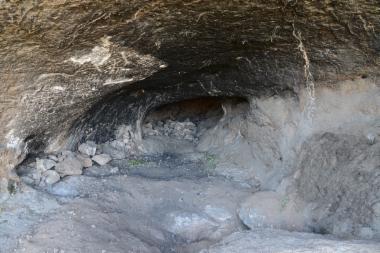 Το εσωτερικό του Σπηλαίου Πανός στο Δαφνί