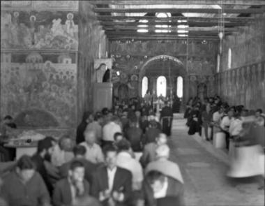 Μονή Μεγίστης Λαύρας, Τράπεζα, Δ. και Ν. σκέλος. Άποψη προς τα δυτικά