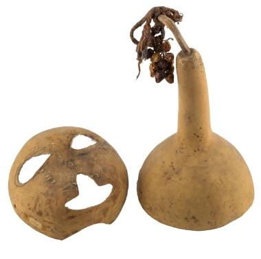 Μάσκα και καπέλο