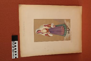 Σχέδιο - σχέδιο χειροποίητο με υδροχρώματα σε χαρτόνι. Απεικονίζει γυναίκα με παραδοσιακή φορεσιά Γερακίου Λακωνίας