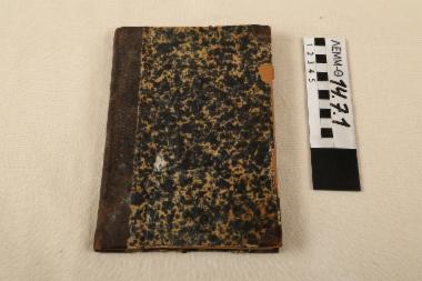 Βιβλίο - σκληρόδετο βιβλίο με τίτλο 